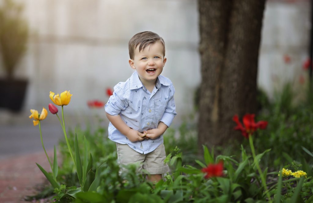 Mechanicsburg photographer captures smiles during a photoshoot