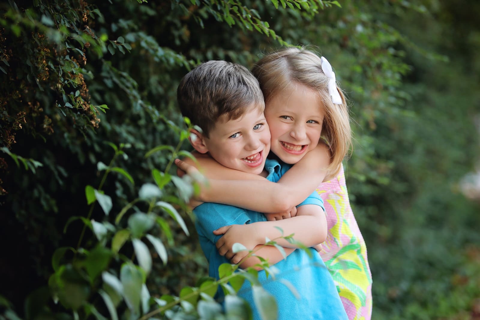 siblings photographed by mechanicsburg baby & child photographer, karissa zimmer