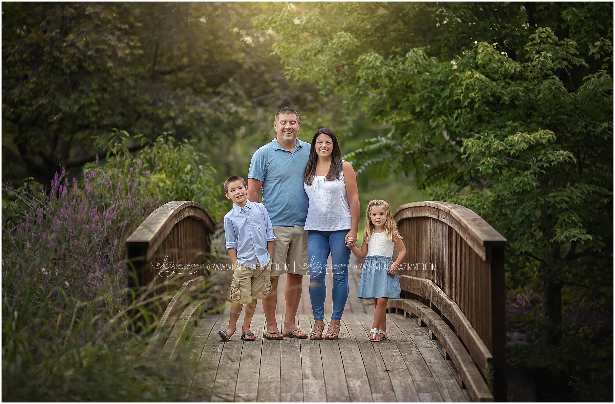 Hershey outdoor family photo, Hershey PA Family Photographer, family photography in Hershey PA, Hershey photographer, family photography packages