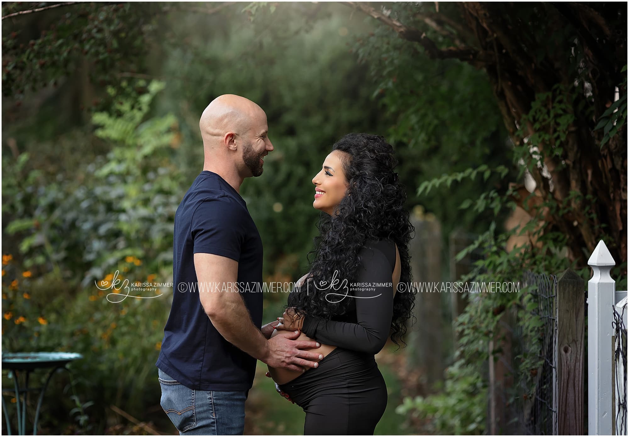 couples pregnancy photography outdoors