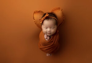 get newborn pictures taken harrisburg pa, best Harrisburg newborn photographer, newborn portrait studio Harrisburg, newborn photography near me Camp Hill