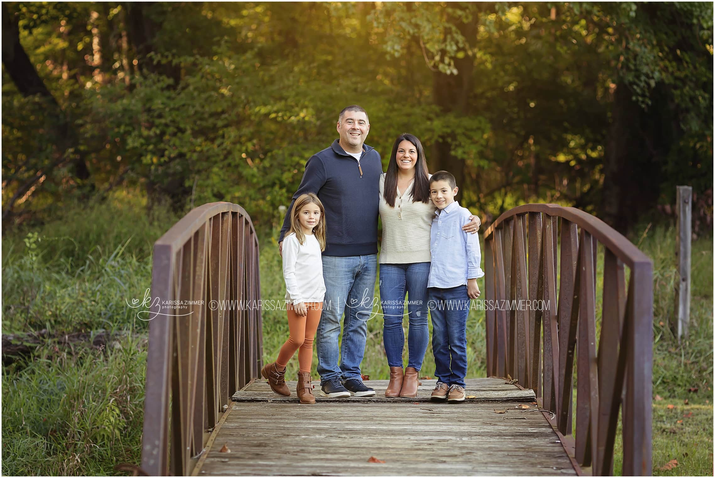 Best Harrisburg Family Photographer captures fall family portraits