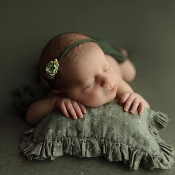Harrisburg newborn photographer, newborn photography near me